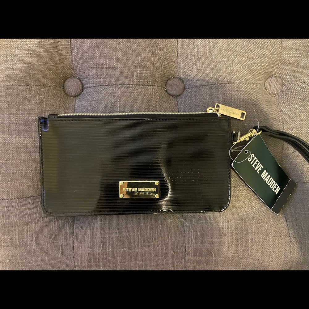 Steve Madden Paten Wristlet BNWT